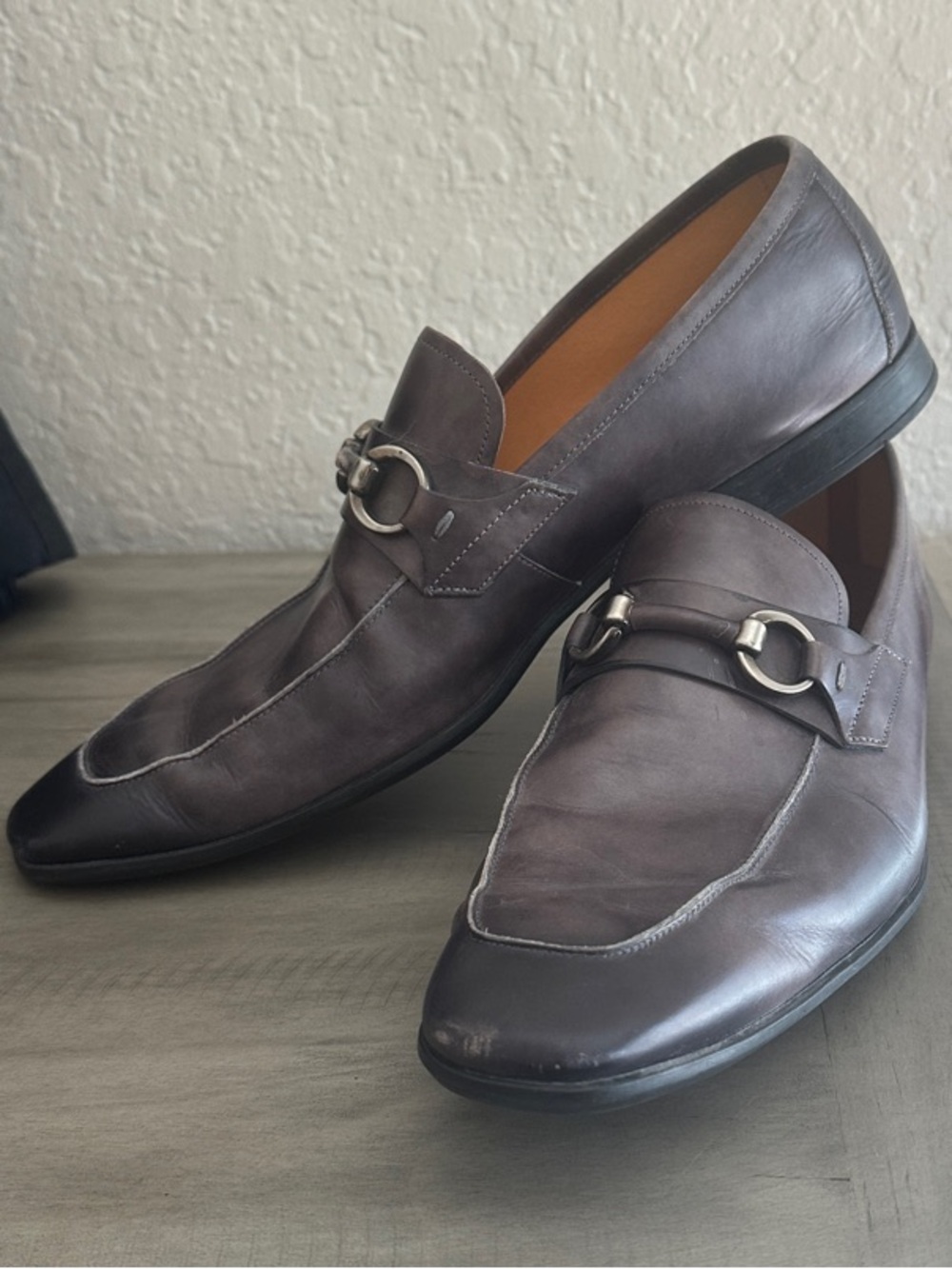 Magnanni Men’s size 10 Leather Horsebit Loafers